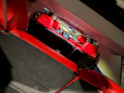 Used 2019 GMC Yukon SLE w/ SLE Value Package image 17