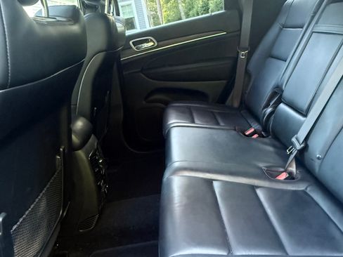 Used 2021 Jeep Grand Cherokee Limited w/ Premium Lighting Group image 4