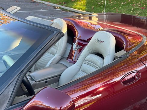 Used 2003 Chevrolet Corvette Convertible w/ Preferred Equipment Group1 image 8