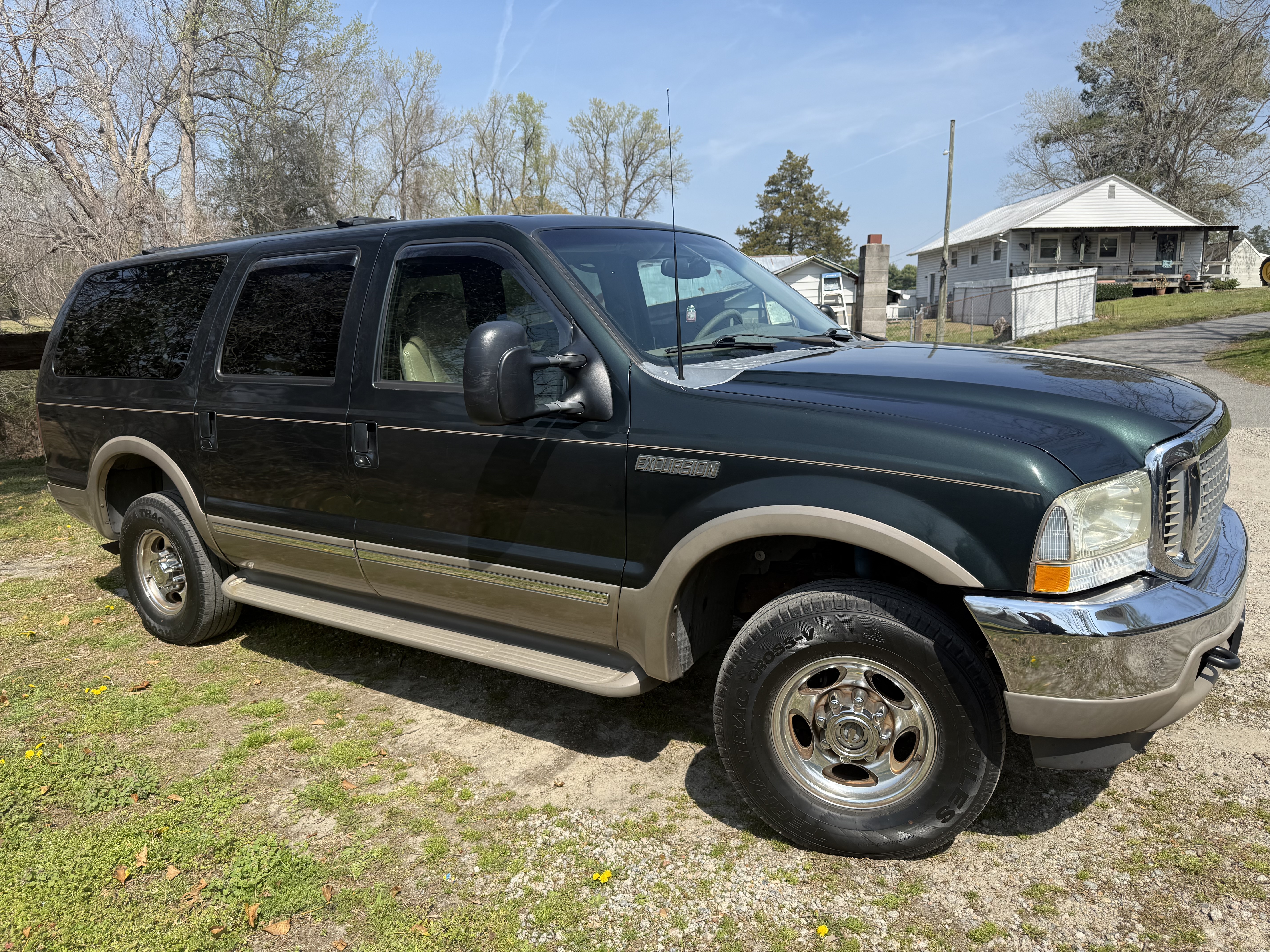 Used 2002 Ford Excursion Limited AWD/4WD image 6