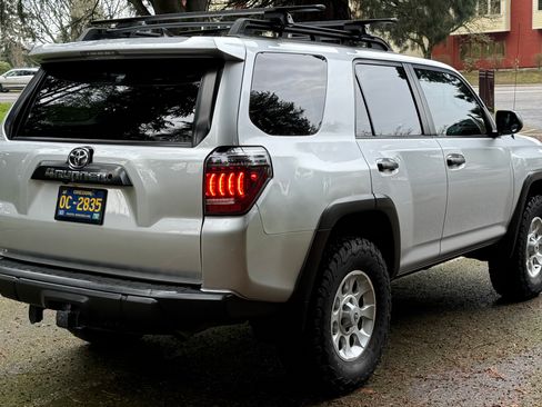 Used 2010 Toyota 4Runner Trail image 6