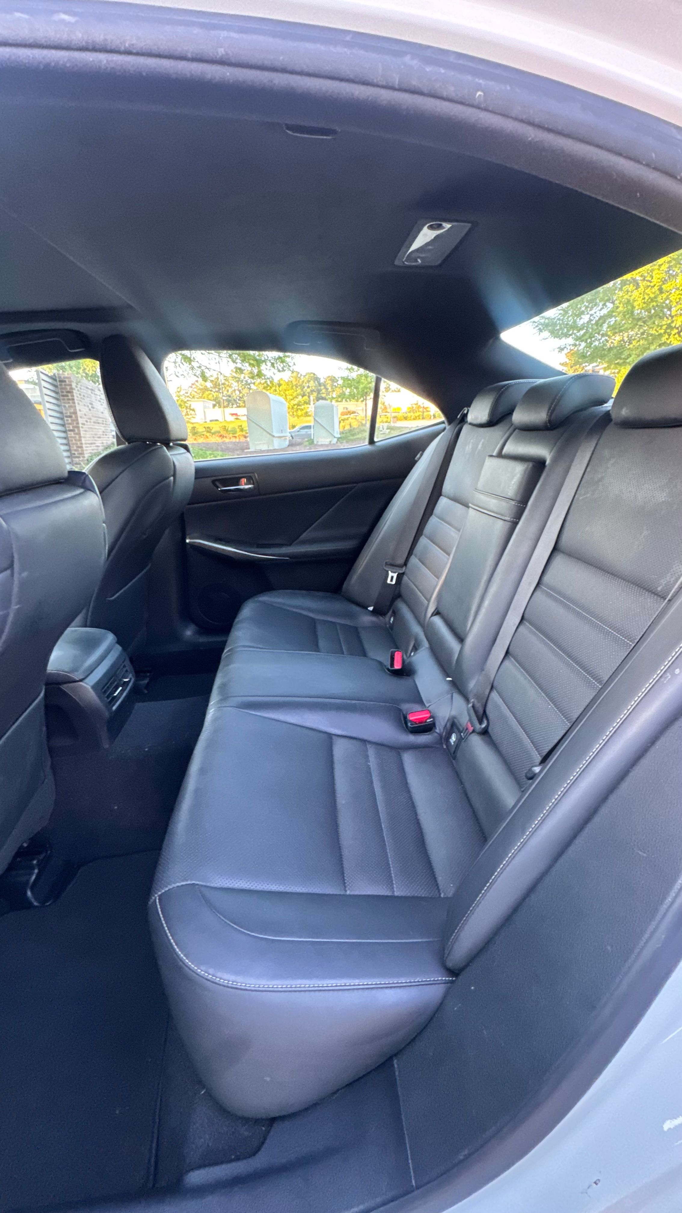 Used 2016 Lexus IS 200t w/ F Sport Package RWD image 13