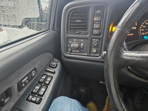 Used 2002 Chevrolet Silverado 2500 LT w/ Off-Road Skid Plate Pkg image 7