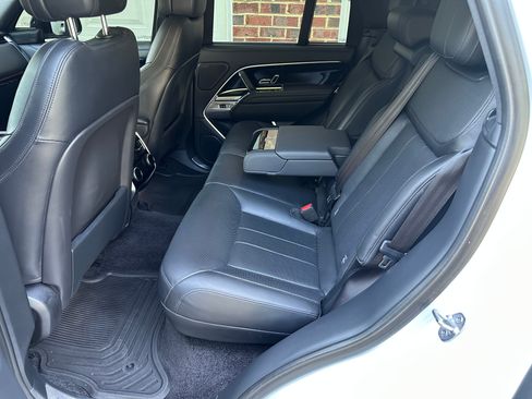 Used 2022 Land Rover Range Rover SE AWD/4WD image 12