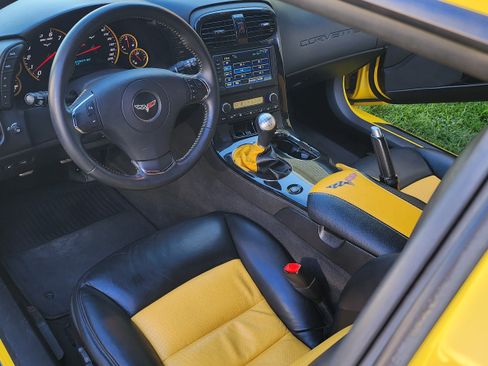 Used 2008 Chevrolet Corvette Coupe w/ Preferred Equipment Group image 19