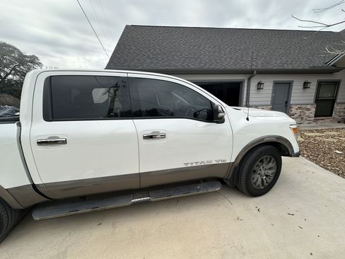 Used 2019 Nissan Titan Platinum Reserve w/ Platinum Utility Package image 1