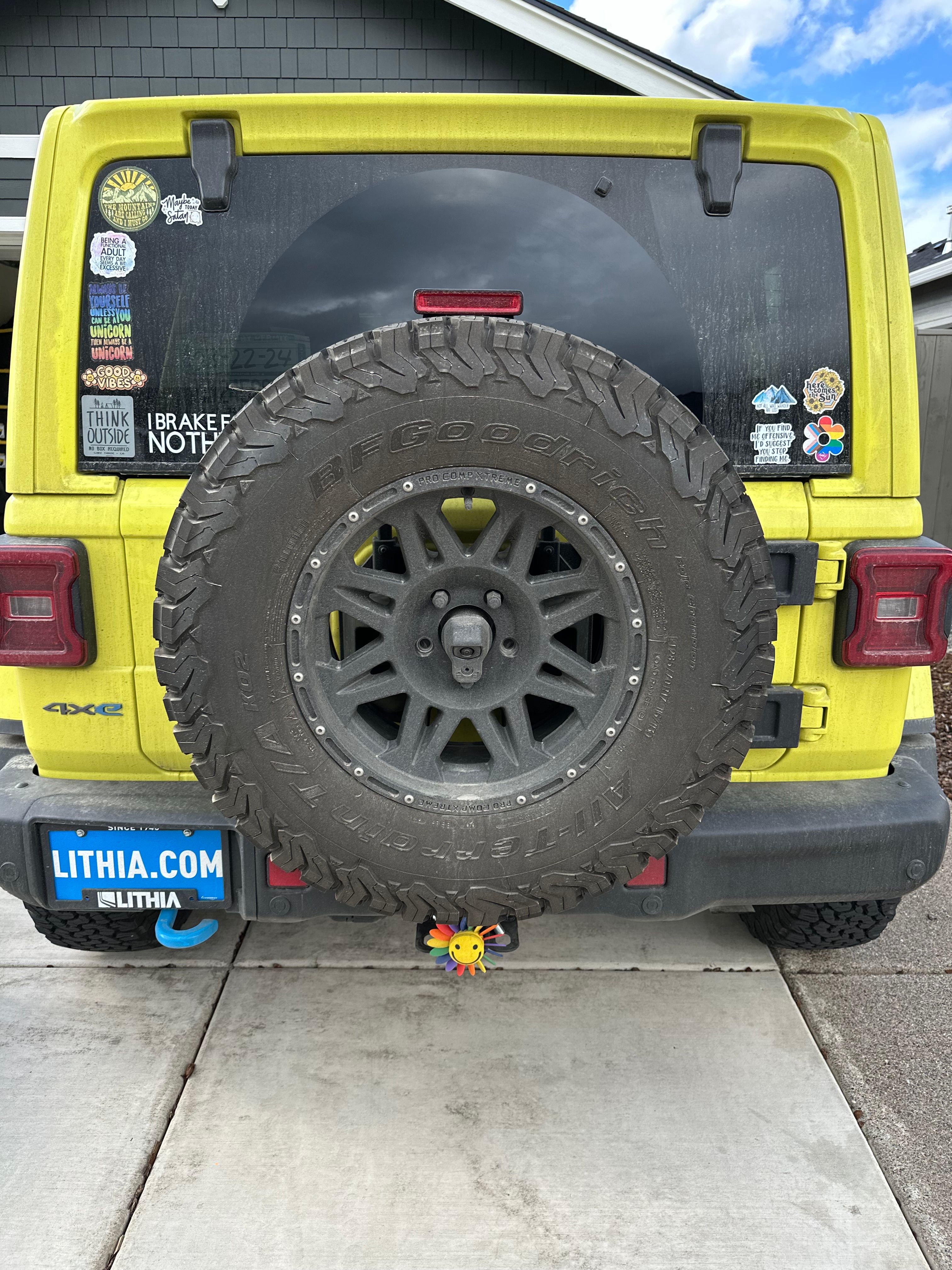 Used 2024 Jeep Wrangler Unlimited Rubicon 4xe AWD/4WD image 5