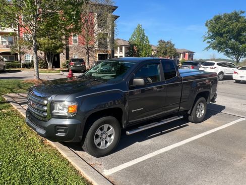 Used 2017 GMC Canyon W/T w/ Convenience Package image 10