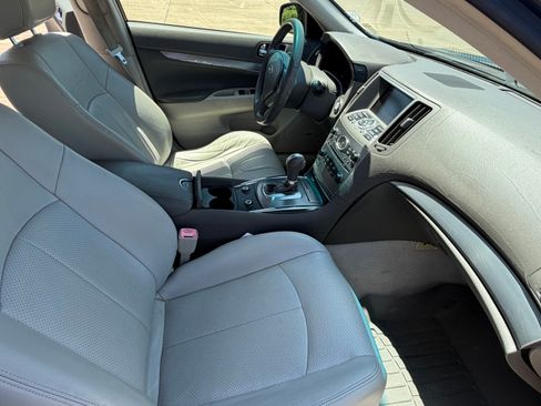 Used 2010 INFINITI G37 Journey w/ Premium Pkg RWD image 15