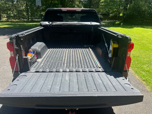 Used 2021 Chevrolet Silverado 1500 Custom AWD/4WD image 10