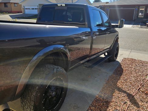 Used 2017 RAM 2500 Laramie image 6