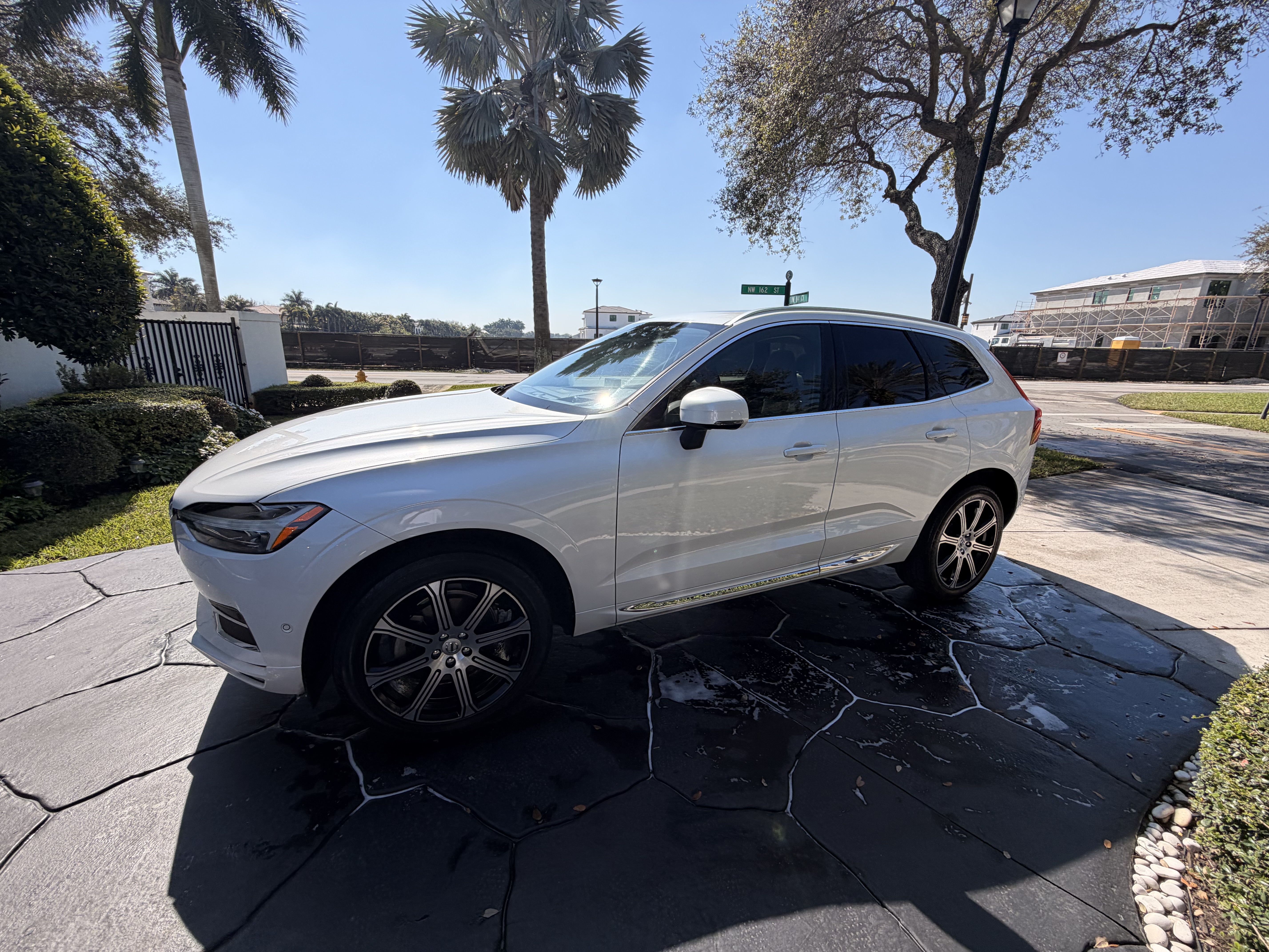 Used 2021 Volvo XC60 T5 Inscription w/ Advanced Package FWD image 4