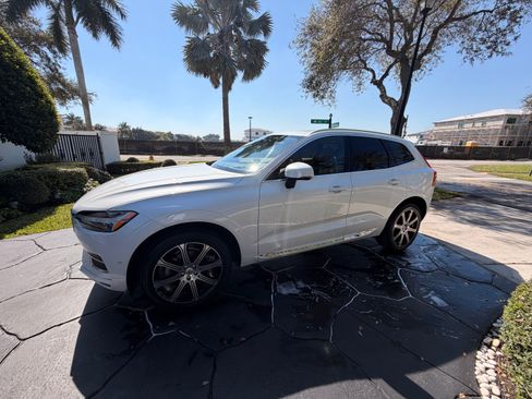 Used 2021 Volvo XC60 T5 Inscription w/ Advanced Package FWD image 4