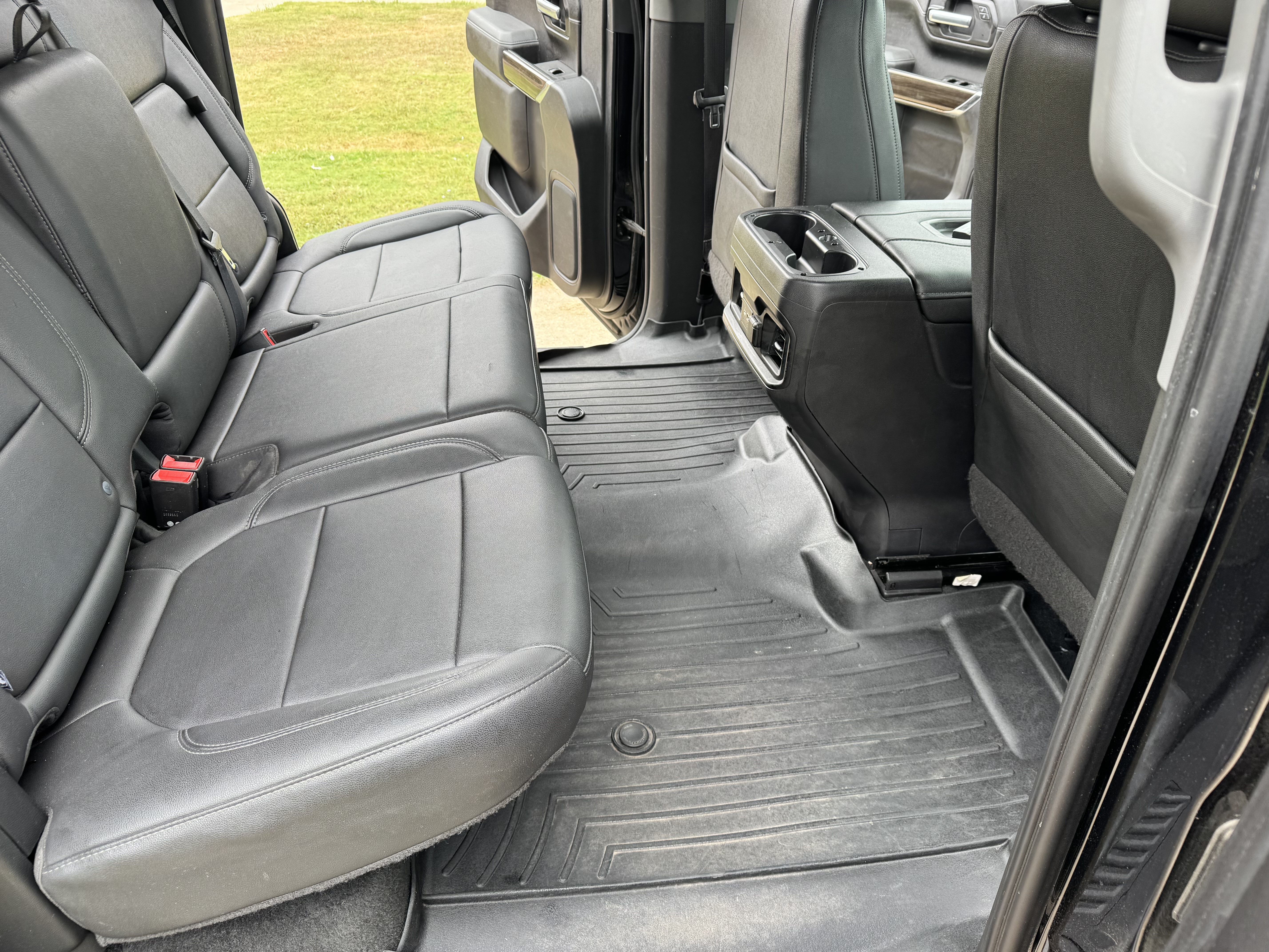 Used 2021 Chevrolet Silverado 1500 RST w/ Convenience Package II AWD/4WD image 5