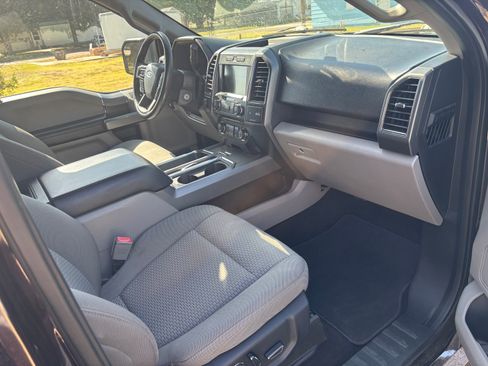 Used 2018 Ford F150 XLT w/ Equipment Group 302A Luxury AWD/4WD image 12