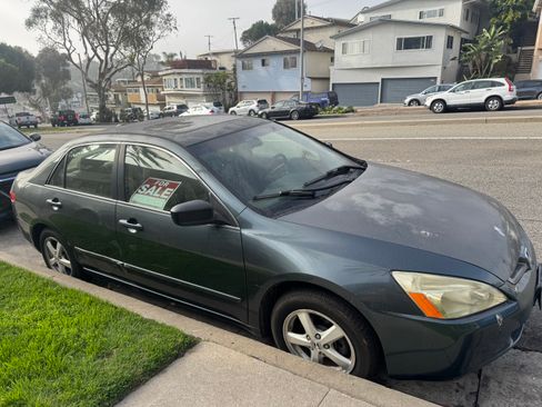 Used 2004 Honda Accord EX image 4