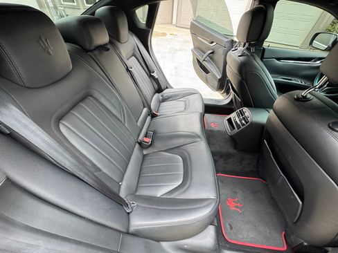 Used 2016 Maserati Quattroporte S image 22