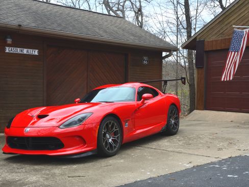 Used 2016 Dodge Viper w/ Quick Order Package 22J GT image 1