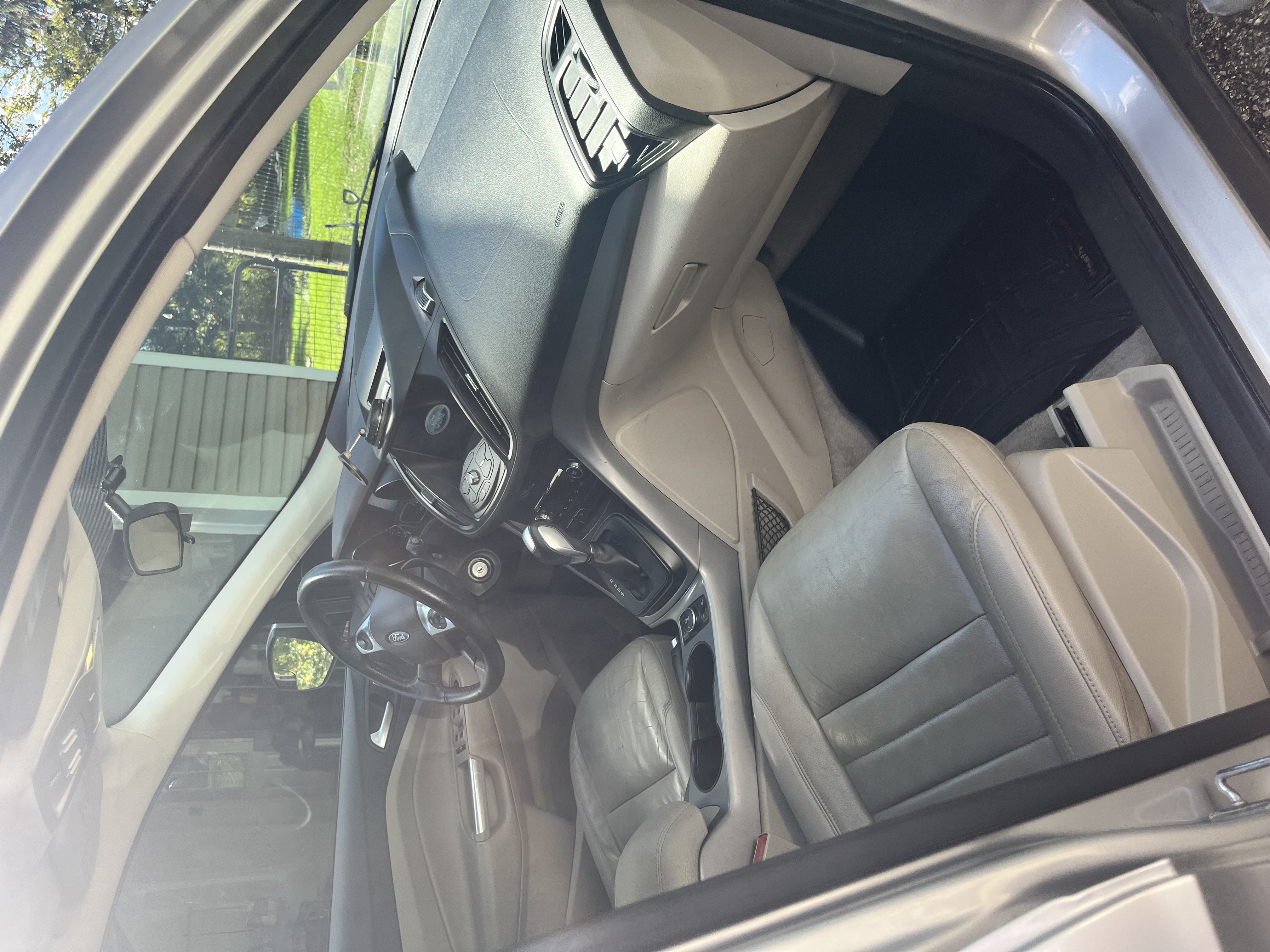 Used 2016 Ford Escape SE w/ SE Leather Comfort Package AWD/4WD image 11
