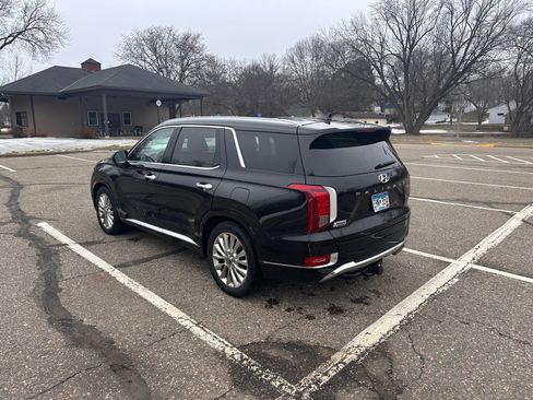 Used 2020 Hyundai Palisade Limited image 4