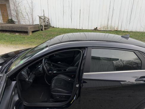 Used 2021 Hyundai Elantra Limited w/ Cargo Package image 9