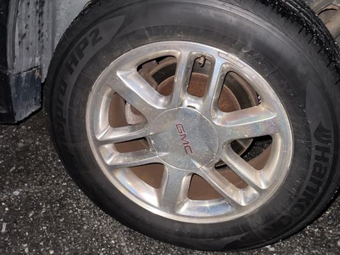 Used 2006 GMC Envoy Denali AWD/4WD image 8