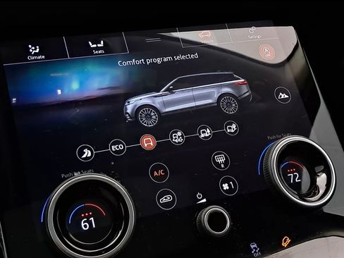 Used 2020 Land Rover Range Rover Velar S image 12