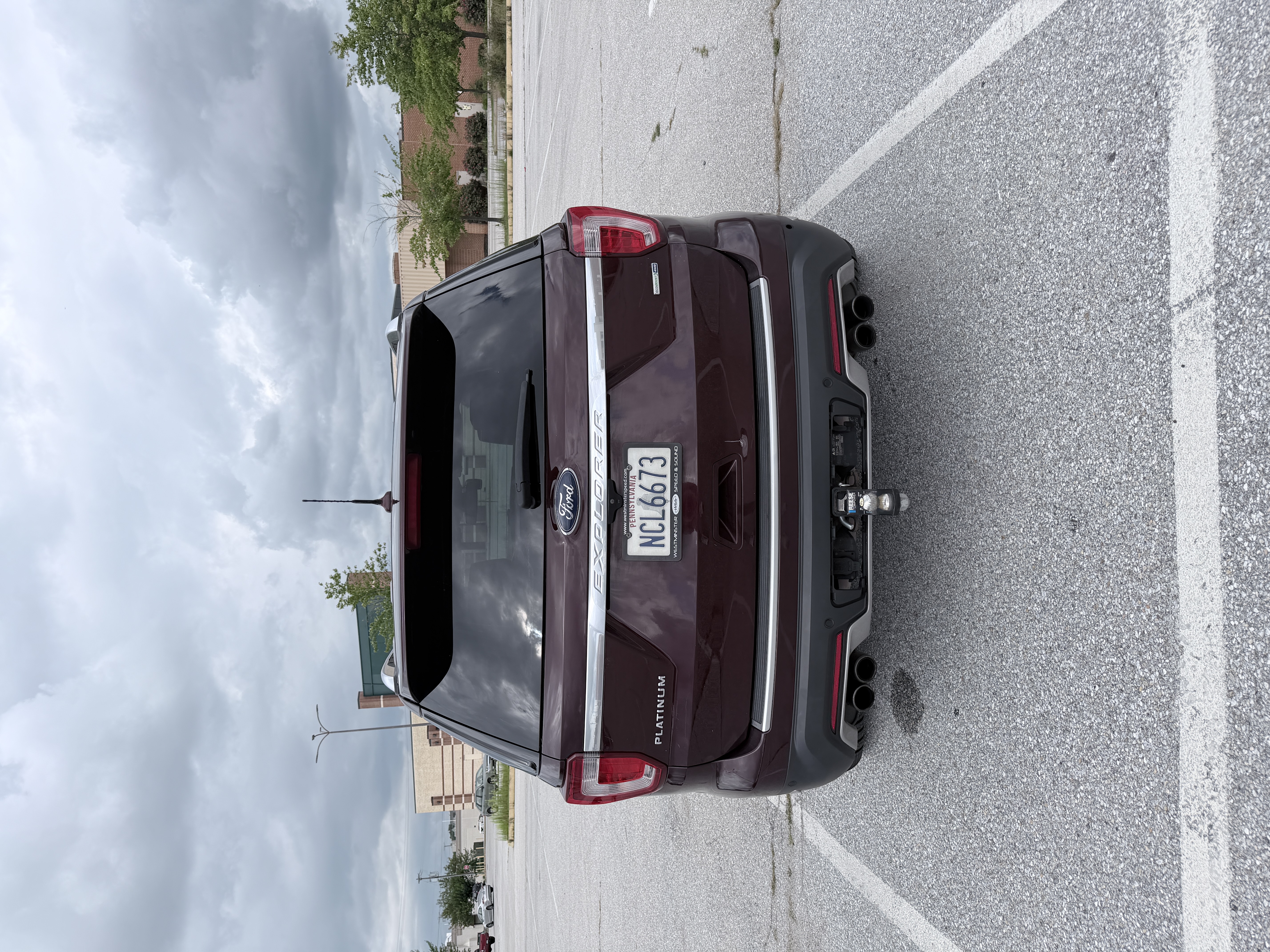 Used 2018 Ford Explorer Platinum AWD/4WD image 6