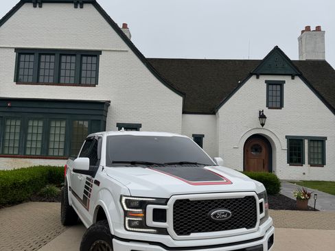 Used 2018 Ford F150 Lariat w/ Equipment Group 502A Luxury AWD/4WD image 1