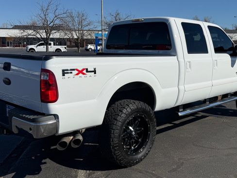 Used 2011 Ford F250 Lariat w/ Lariat Interior Pkg image 2