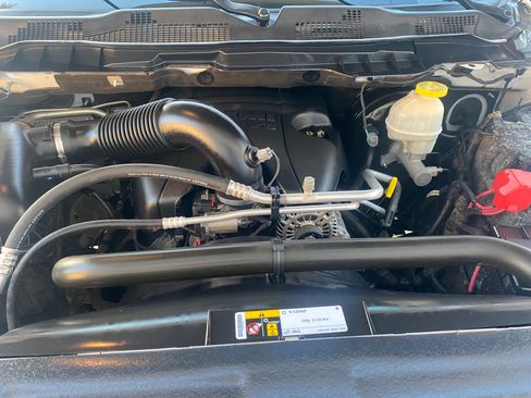 Used 2017 RAM 1500 Laramie w/ Convenience Group image 16