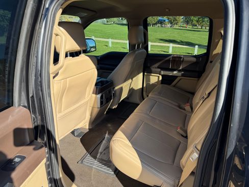 Used 2019 Ford F150 Lariat w/ Equipment Group 501A Mid image 13