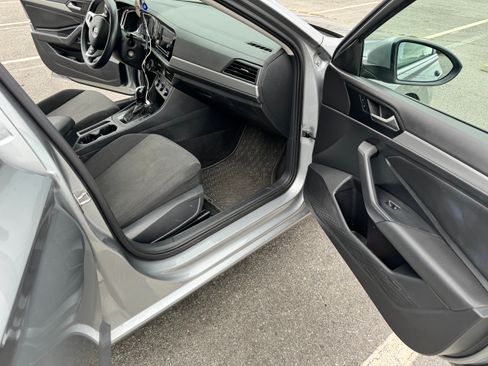 Used 2020 Volkswagen Jetta S w/ Driver Assistance Package image 17