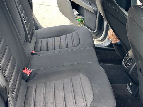 Used 2019 Ford Fusion SE FWD image 5
