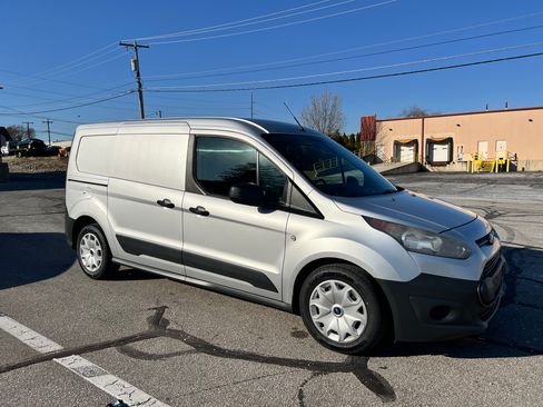 Used 2017 Ford Transit Connect XL image 1