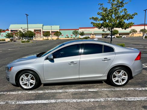 Used 2014 Volvo S60 T5 image 6