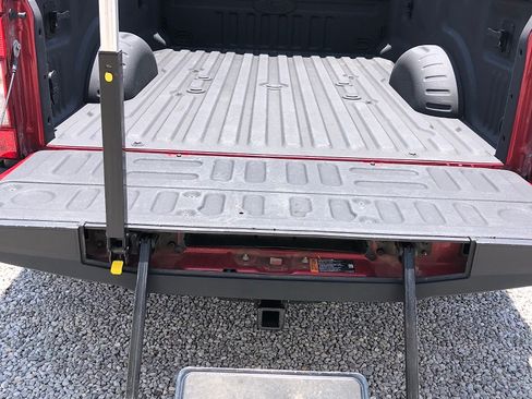 Used 2022 Ford F350 XLT w/ XLT Value Package AWD/4WD image 4