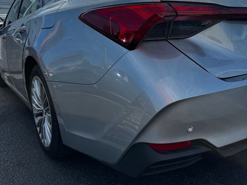 Used 2019 Toyota Avalon Limited w/ Advanced Safety Package image 9