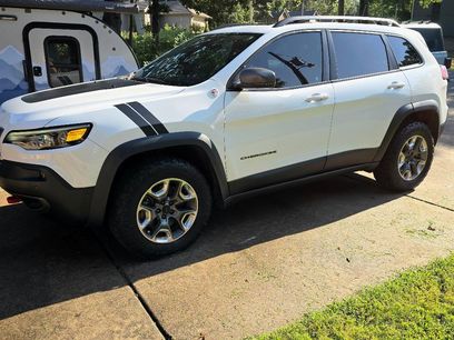 Used 2019 Jeep Cherokee Trailhawk