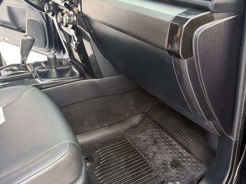 Used 2015 Toyota 4Runner Trail Premium image 10