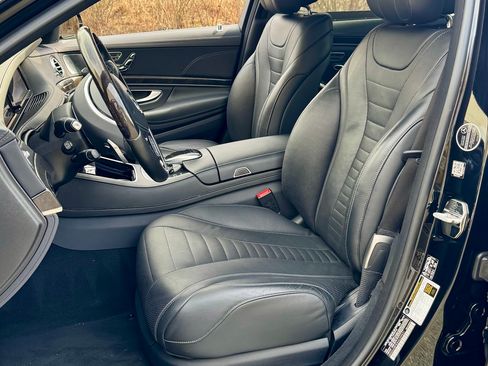 Used 2017 Mercedes-Benz S 550 4MATIC Sedan image 11