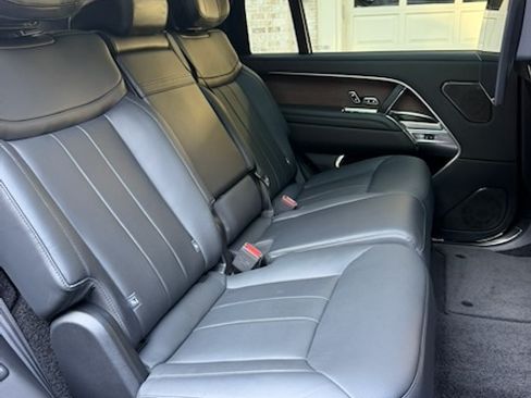 Used 2023 Land Rover Range Rover Long Wheelbase Autobiography AWD/4WD image 11