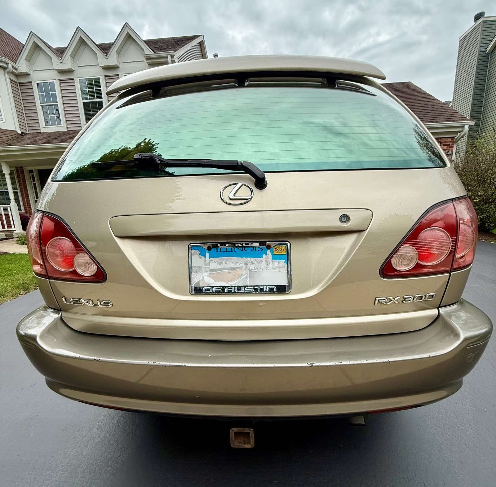Used 1999 Lexus RX 300 4WD image 2