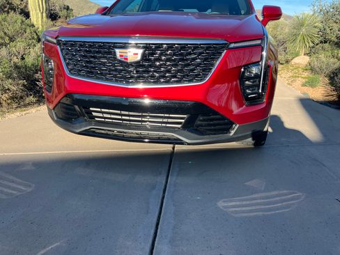 Used 2024 Cadillac XT4 Premium Luxury w/ Cold Weather Package image 11