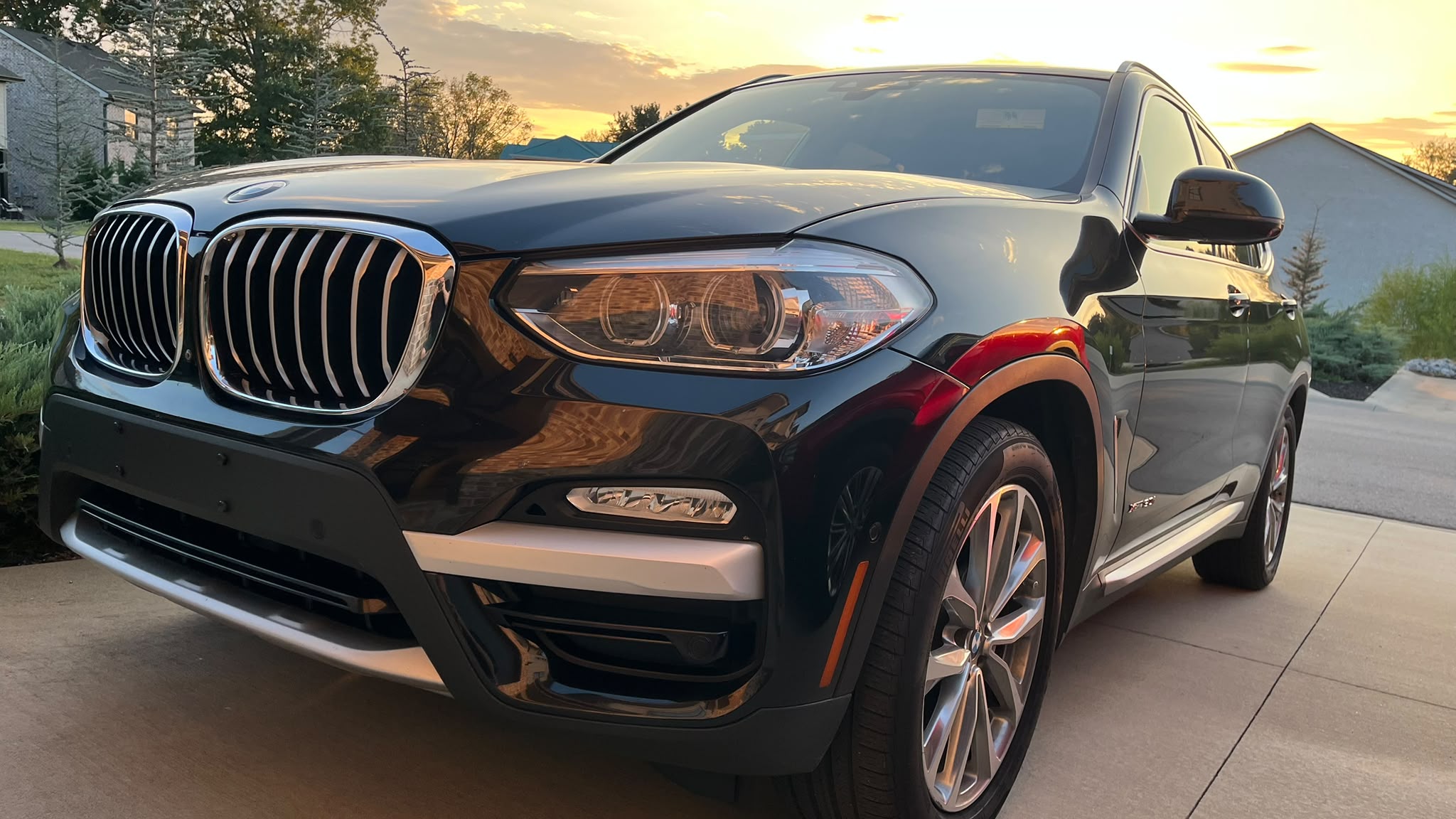 Used 2018 BMW X3 xDrive30i AWD/4WD image 1