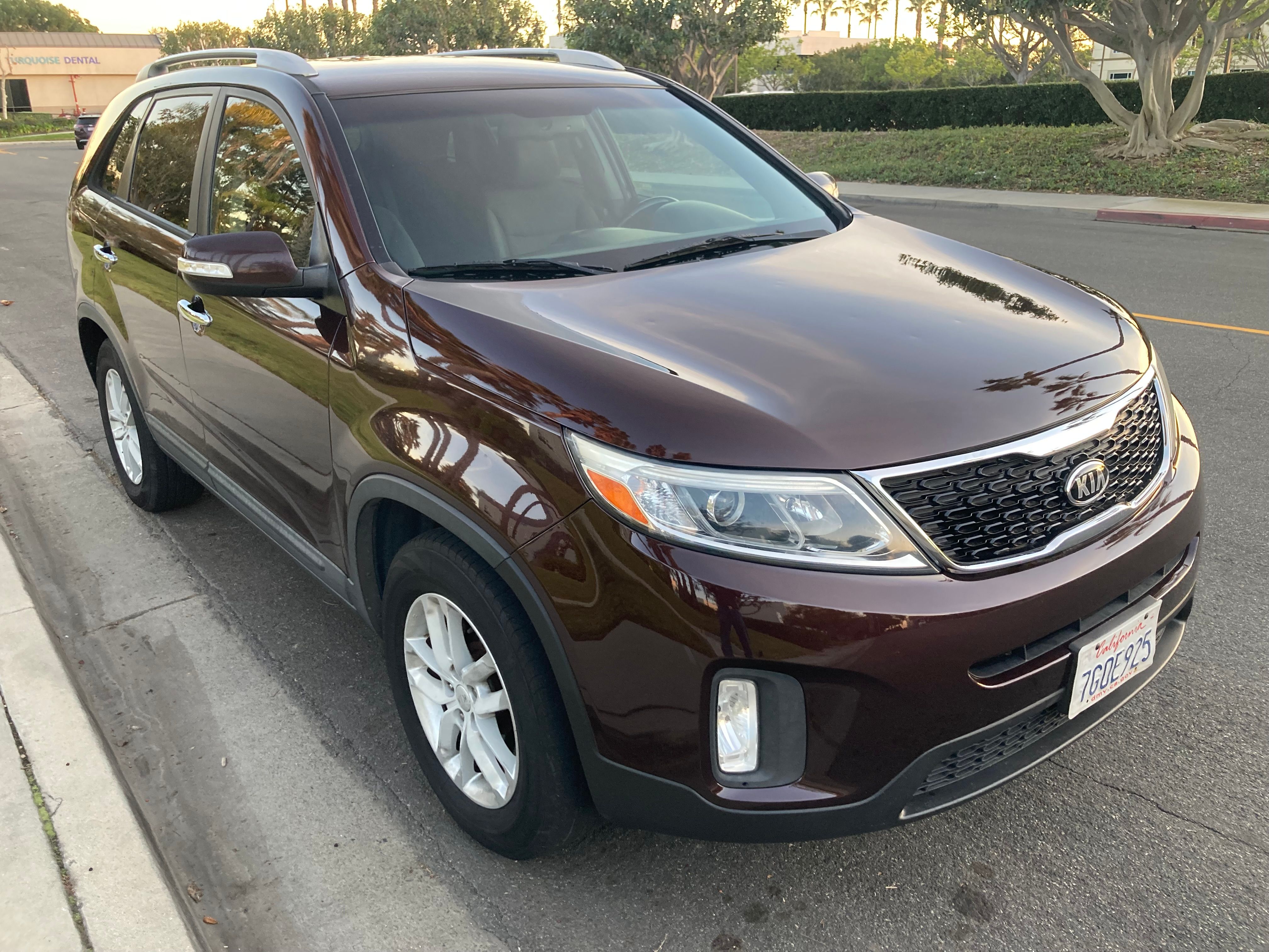 Used 2014 Kia Sorento LX FWD image 2
