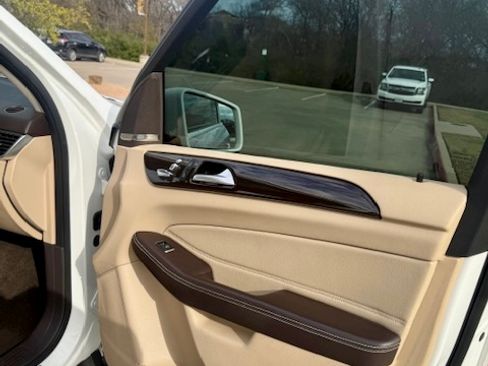 Used 2018 Mercedes-Benz GLE 350 350 Sport Utility 4D image 28