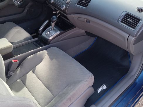 Used 2010 Honda Civic LX image 18