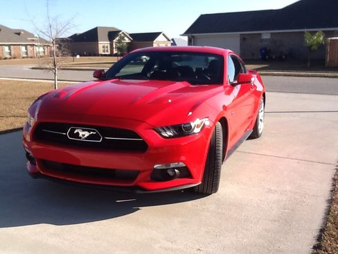 Used 2015 Ford Mustang GT Premium w/ Equipment Group 401A image 4