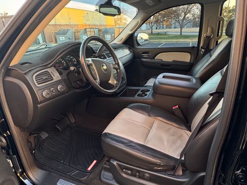 Used 2008 Chevrolet Avalanche LT w/ LT Preferred Equipment Group image 12